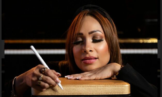 Artista plástica Analía Esaa presenta su nueva coleccion de obras 2024