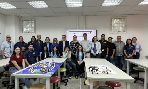 Mercantil impulsa la formación tecnológica con aporte al AulaMaker de la UCAB