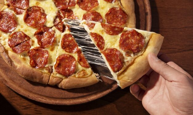 Pizza de pepperoni de origen estadounidense es la preferida a nivel mundial