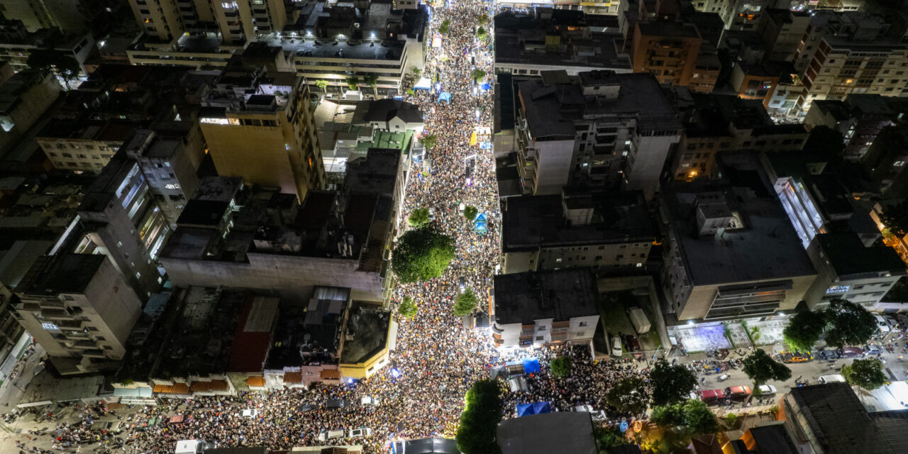 Chacao dió la bienvenida a la navidad con la 8va Edición de Nocturne-ando