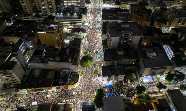 Chacao dió la bienvenida a la navidad con la 8va Edición de Nocturne-ando