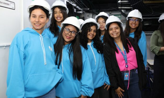 Movistar recibe en su sede principal a las ganadoras del programa Technovation Girls Venezuela