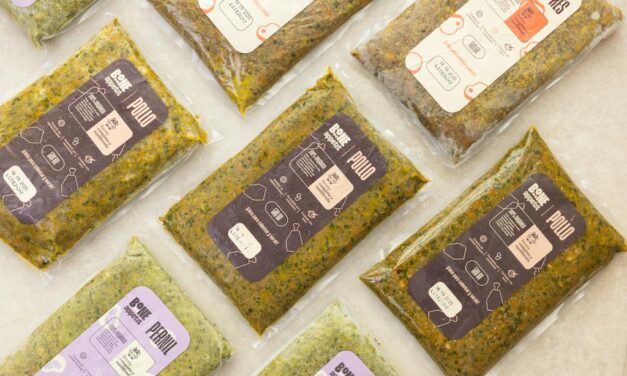 Bone Appetit llega a más rincones del país con su alimentación natural para perritos
