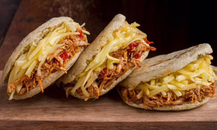 Conce como se rellena la Arepa pelúa con un toque italiano