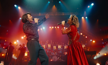 Universal Pictures Venezuela estrena «Song Sung Blue: Sueño Inquebrantable», el próximo 1 de enero