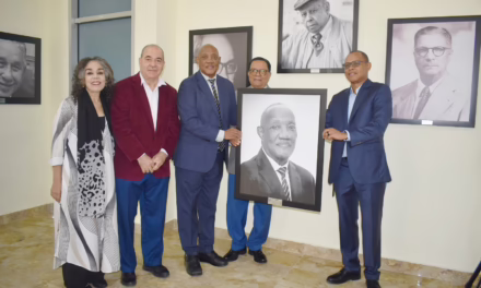 BNPHU rinde homenaje al poeta dominicano Mateo Morrison