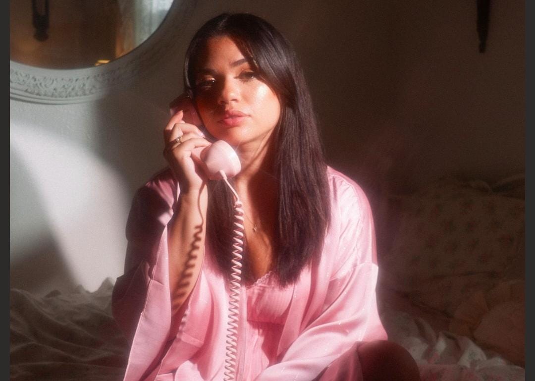 Zelina Rivera conmueve con «Tus Ojos», su nuevo sencillo