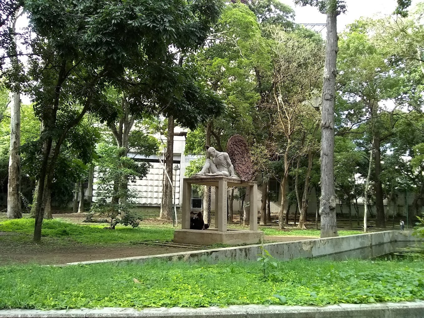 Denuncian deterioro del Parque Los Caobos, antiguo pulmón vegetal de Caracas