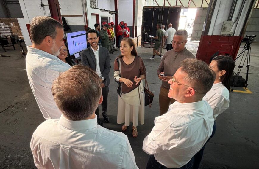 Empresas Eneva y Vin Target entregaron infraestructura para campamentos temporales en La Guaira